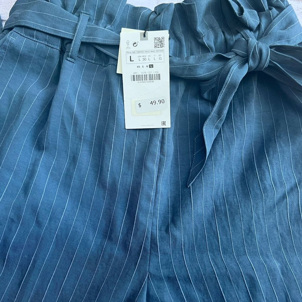 Pantalón azul Zara